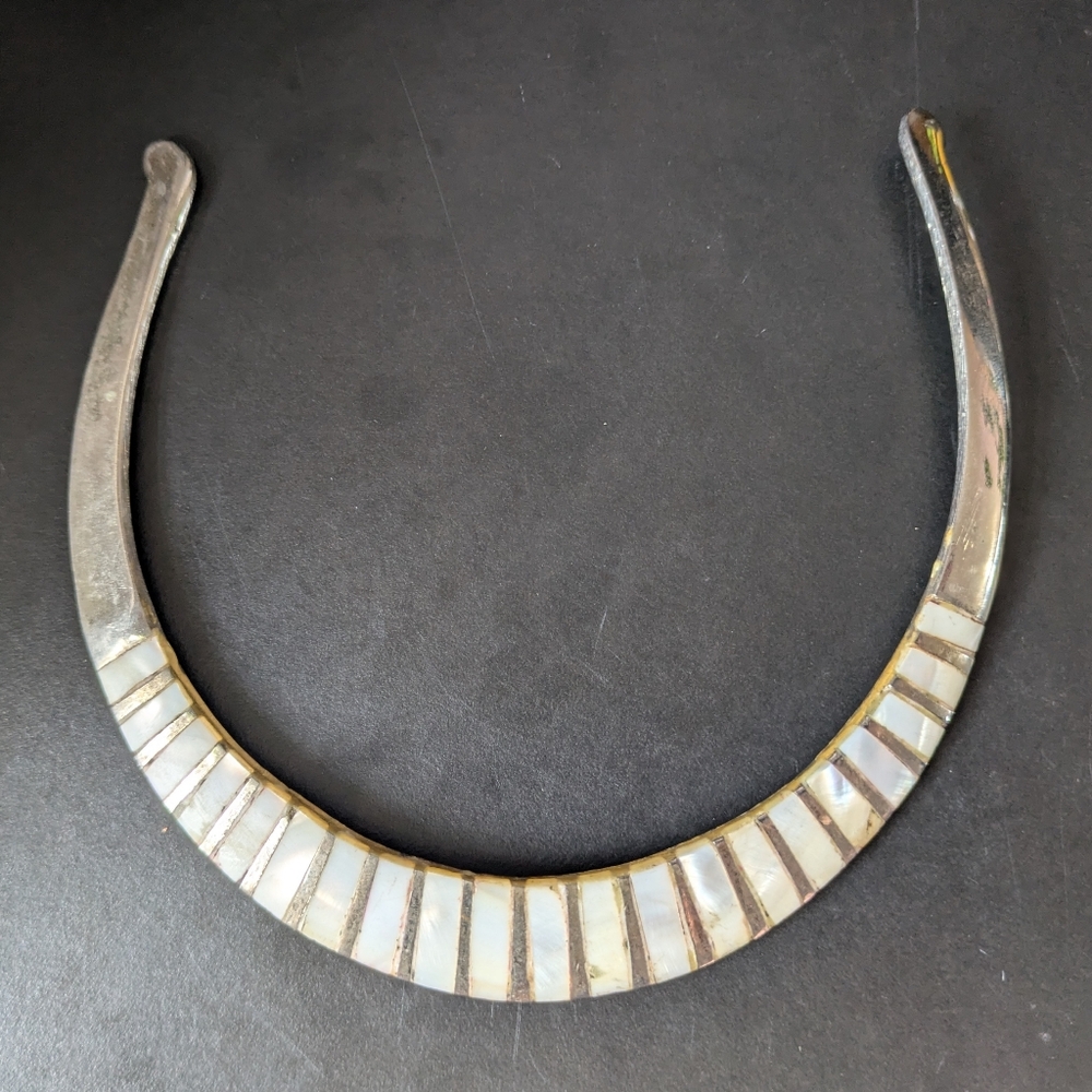 Timeless Vintage MOP Inlayed Necklace - Picture 4 of 8